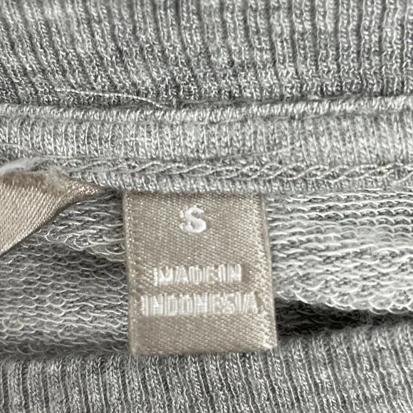 Athleta Nirvana Twist Front Pullover Women's Size Small Gray Athleisure Casual - Picture 5 of 12